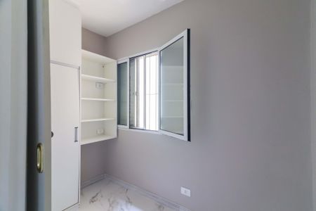 Quarto 1 de apartamento para alugar com 3 quartos, 75m² em Vila Albano, São Paulo