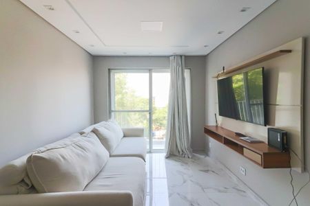 Sala de apartamento para alugar com 3 quartos, 75m² em Vila Albano, São Paulo