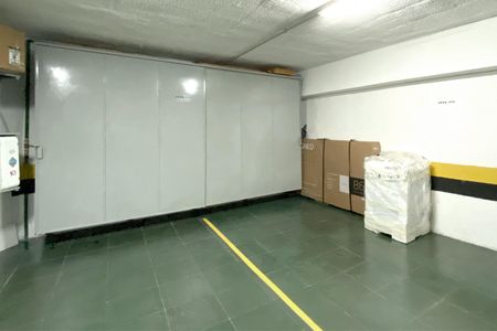 Apartamento à venda com 372m², 4 quartos e 5 vagasBox de despósito