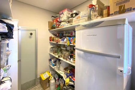 Apartamento à venda com 372m², 4 quartos e 5 vagasDispensa