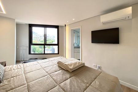 Apartamento à venda com 372m², 4 quartos e 5 vagasSuite 1