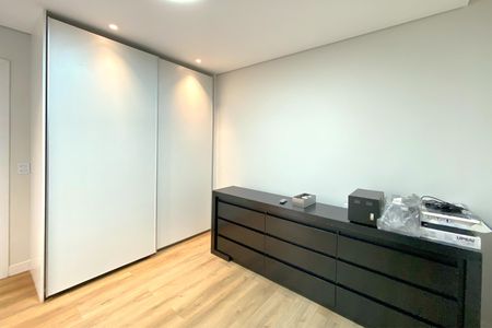 Apartamento à venda com 372m², 4 quartos e 5 vagasSemi suite 3