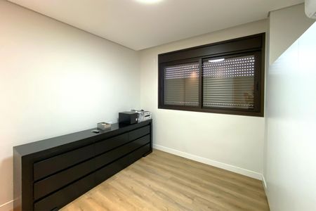 Apartamento à venda com 372m², 4 quartos e 5 vagasSemi suite 3