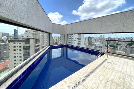 Apartamento à venda com 372m², 4 quartos e 5 vagasPiscina