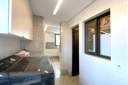 Apartamento à venda com 372m², 4 quartos e 5 vagasÁrea de Serviço