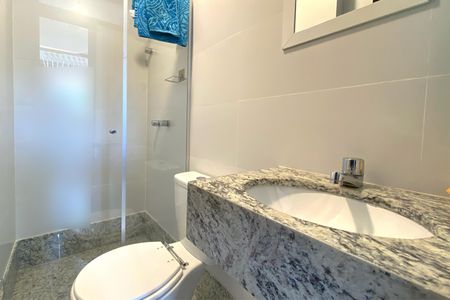 Apartamento à venda com 372m², 4 quartos e 5 vagasBanheiro de serviço