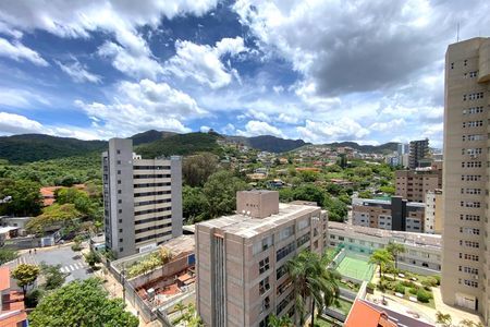 Apartamento à venda com 372m², 4 quartos e 5 vagasVista da Sala