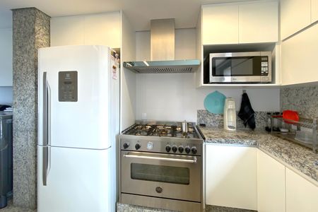 Apartamento à venda com 372m², 4 quartos e 5 vagasCozinha