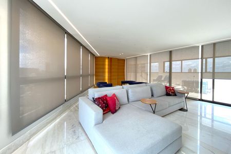 Apartamento à venda com 372m², 4 quartos e 5 vagasSala de Estar