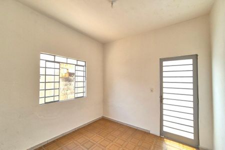 Casa para alugar com 80m², 2 quartos e 4 vagasCopa 