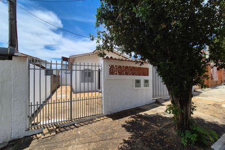 Casa para alugar com 80m², 2 quartos e 4 vagasFachada do Prédio