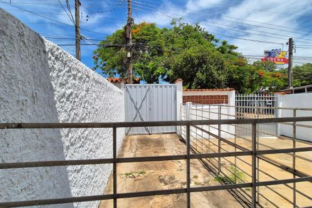 Vista da Sala  de casa para alugar com 2 quartos, 80m² em Jardim Garcia, Campinas