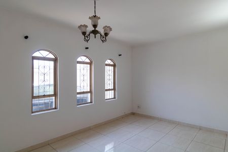 Casa à venda com 150m², 4 quartos e 4 vagasSala 01