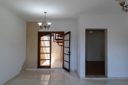 Casa à venda com 150m², 4 quartos e 4 vagasSala 01