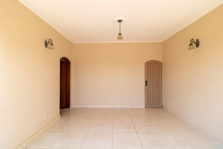 Casa à venda com 150m², 4 quartos e 4 vagasGaragem