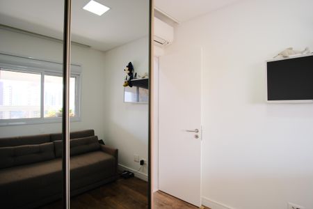 Apartamento à venda com 81m², 2 quartos e 2 vagasQuarto