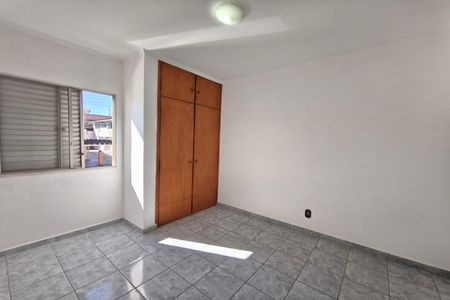 Apartamento à venda com 76m², 2 quartos e 2 vagasQuarto 2
