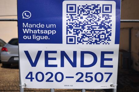 PLACA INSTALADA NA FACHADA de apartamento à venda com 2 quartos, 76m² em Cidade Jardim, Campinas