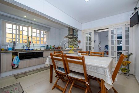 Casa à venda com 3 quartos, 120m² em Sumaré, São Paulo