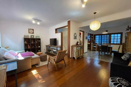 Casa à venda com 3 quartos, 150m² em Jardim Rizzo, São Paulo