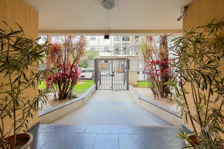 Apartamento à venda com 60m², 2 quartos e 1 vaga Apartamento à venda com 60m², 2 quartos e 1 vagaEntrada