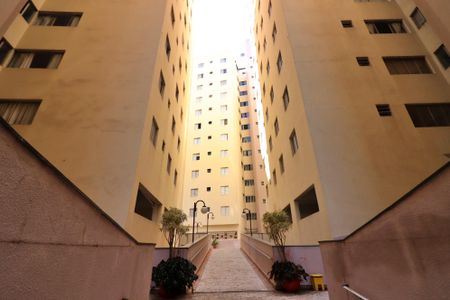 Apartamento à venda com 73m², 2 quartos e 1 vagaÁrea comum