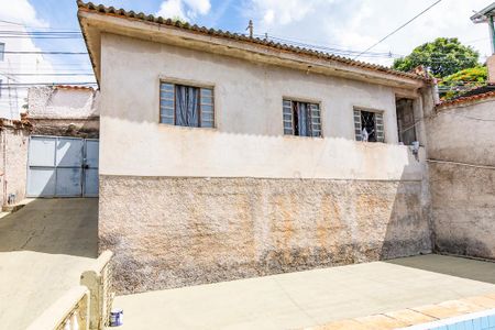 Casa à venda com 600m², 3 quartos e 4 vagasCasa 2