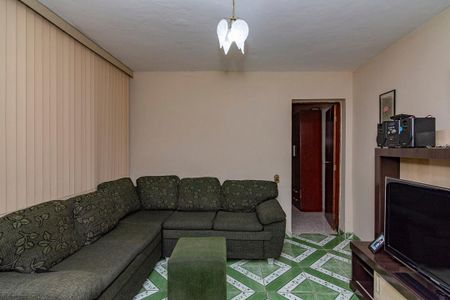 Casa à venda com 600m², 3 quartos e 4 vagasSala 1