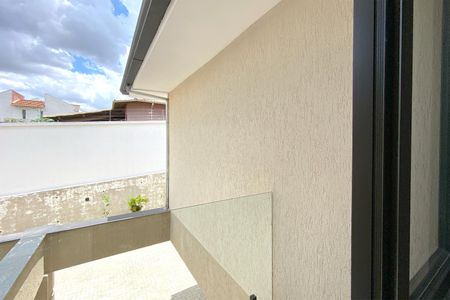 Casa de condomínio à venda com 120m², 3 quartos e 2 vagas Casa de condomínio à venda com 120m², 3 quartos e 2 vagasVaranda do Quarto 2