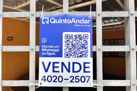 Casa à venda com 238m², 3 quartos e 2 vagasPlaquinha 