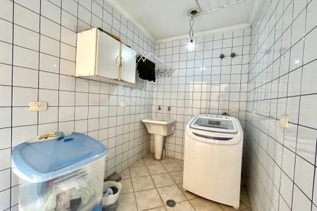 Casa à venda com 238m², 3 quartos e 2 vagasÁrea de Serviço