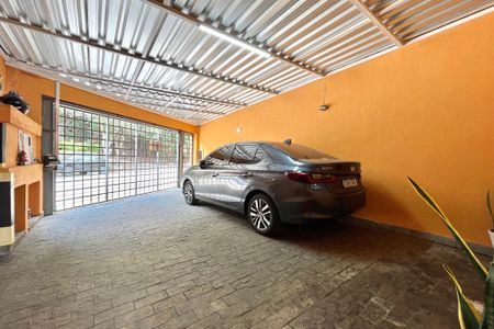 Casa à venda com 238m², 3 quartos e 2 vagasGaragem