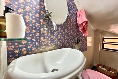 Casa à venda com 238m², 3 quartos e 2 vagasLavabo