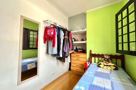 Casa à venda com 238m², 3 quartos e 2 vagasQuarto 2