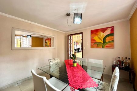 Casa à venda com 238m², 3 quartos e 2 vagasSala de Jantar