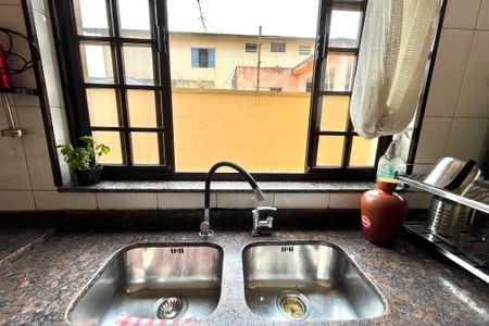 Casa à venda com 238m², 3 quartos e 2 vagasCozinha