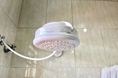 Casa à venda com 238m², 3 quartos e 2 vagasBanheiro Corredor