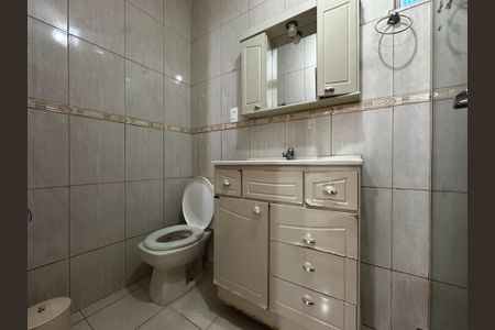 Banheiro de casa de condomínio à venda com 3 quartos, 200m² em Tanque, Rio de Janeiro