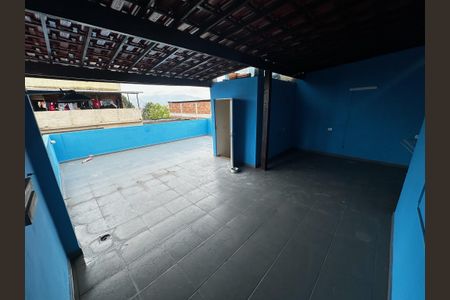 Casa de condomínio à venda com 200m², 3 quartos e 2 vagasÁrea externa