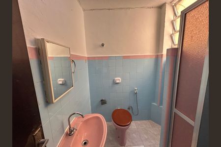 Apartamento para alugar com 75m², 2 quartos e sem vagaBanheiro