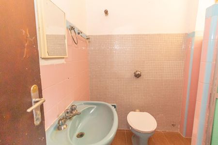 Apartamento para alugar com 75m², 2 quartos e sem vagaBanheiro