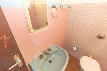 Apartamento para alugar com 75m², 2 quartos e sem vagaBanheiro