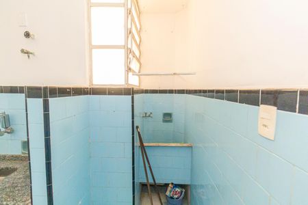 Apartamento para alugar com 75m², 2 quartos e sem vagaCozinha e Área de Serviço