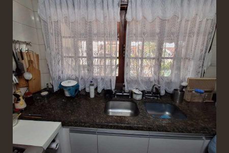 Casa de condomínio à venda com 360m², 4 quartos e 2 vagas