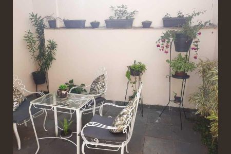 Casa de condomínio à venda com 360m², 4 quartos e 2 vagas