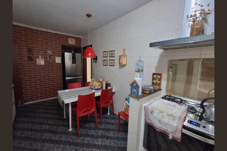 Casa de condomínio à venda com 360m², 4 quartos e 2 vagas