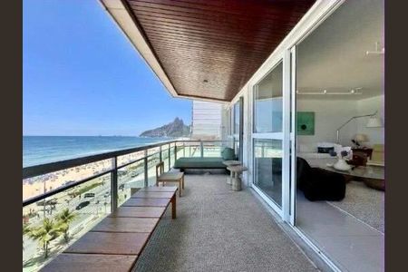 Apartamento à venda com 219m², 3 quartos e 4 vagas