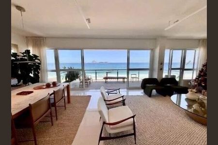 Apartamento à venda com 219m², 3 quartos e 4 vagas