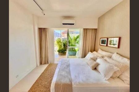 Apartamento à venda com 219m², 3 quartos e 4 vagas