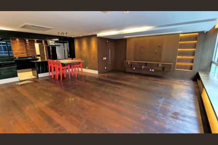 Apartamento à venda com 3 quartos, 180m² em Leblon, Rio de Janeiro